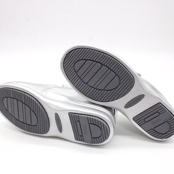 Hush Puppies Shoes Womens Silver Metallic Leather Power Walker II Size 5.5 NIB - Picture 10 of 11